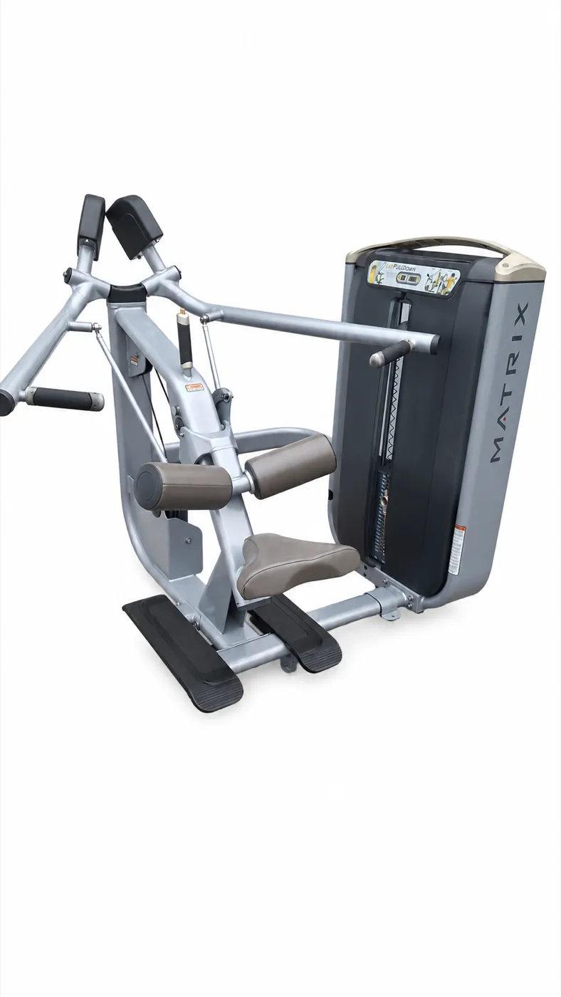 Matrix Aura Diverging Lat Pulldown